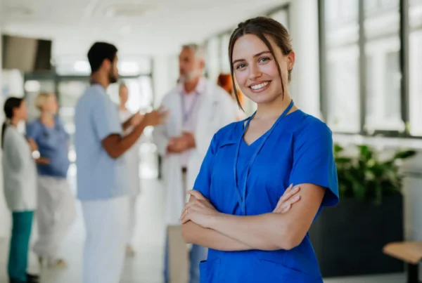 Perforación de orejas ¿Por qué confiar solo en profesionales de la salud